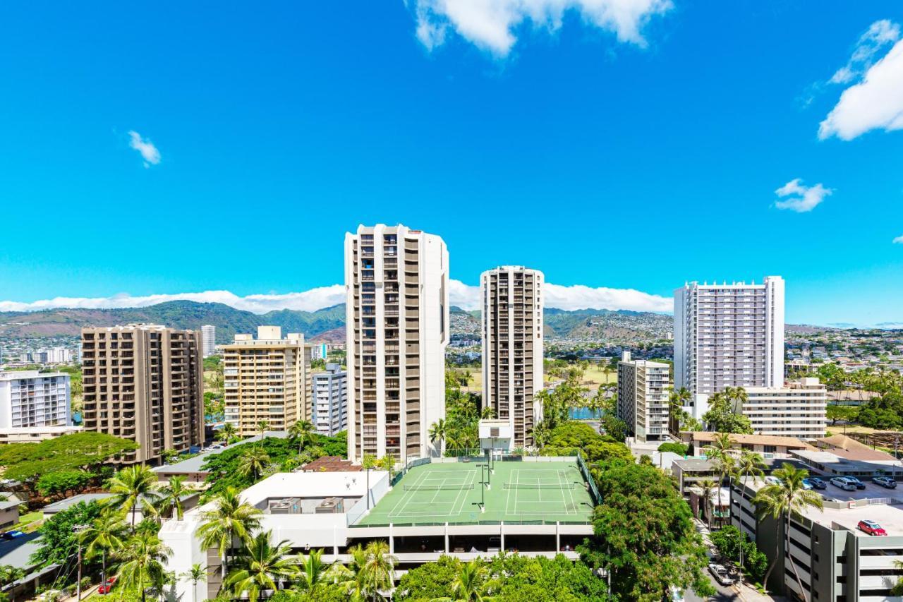 Mountain Views & Steps To Beach - Free Parking! Honolulu Eksteriør billede